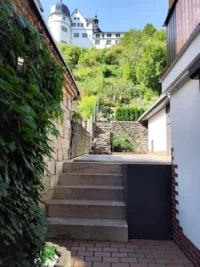 Ansicht zum kleinen Hof in Richtung Schloss