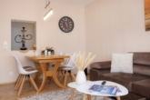 Das Wohnzimmer-mit Essbereich