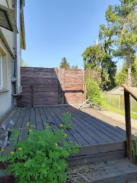 Die Terrasse der Erdgeschoss-Wohnung