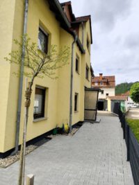Die Rückseite der Immobilie