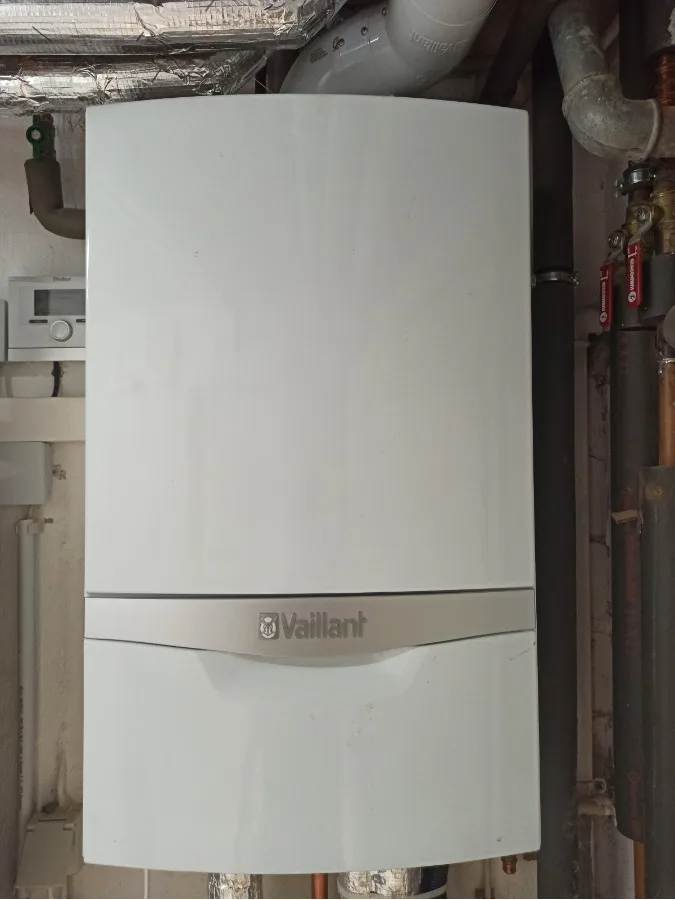 Gas-Brennwertgerät ecoTEC plus VC 266/5-5 E Baujahr 2020