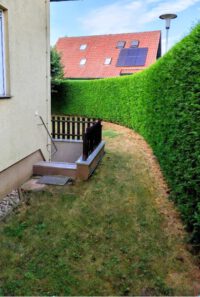 Durchgang zum hinteren Grundstück