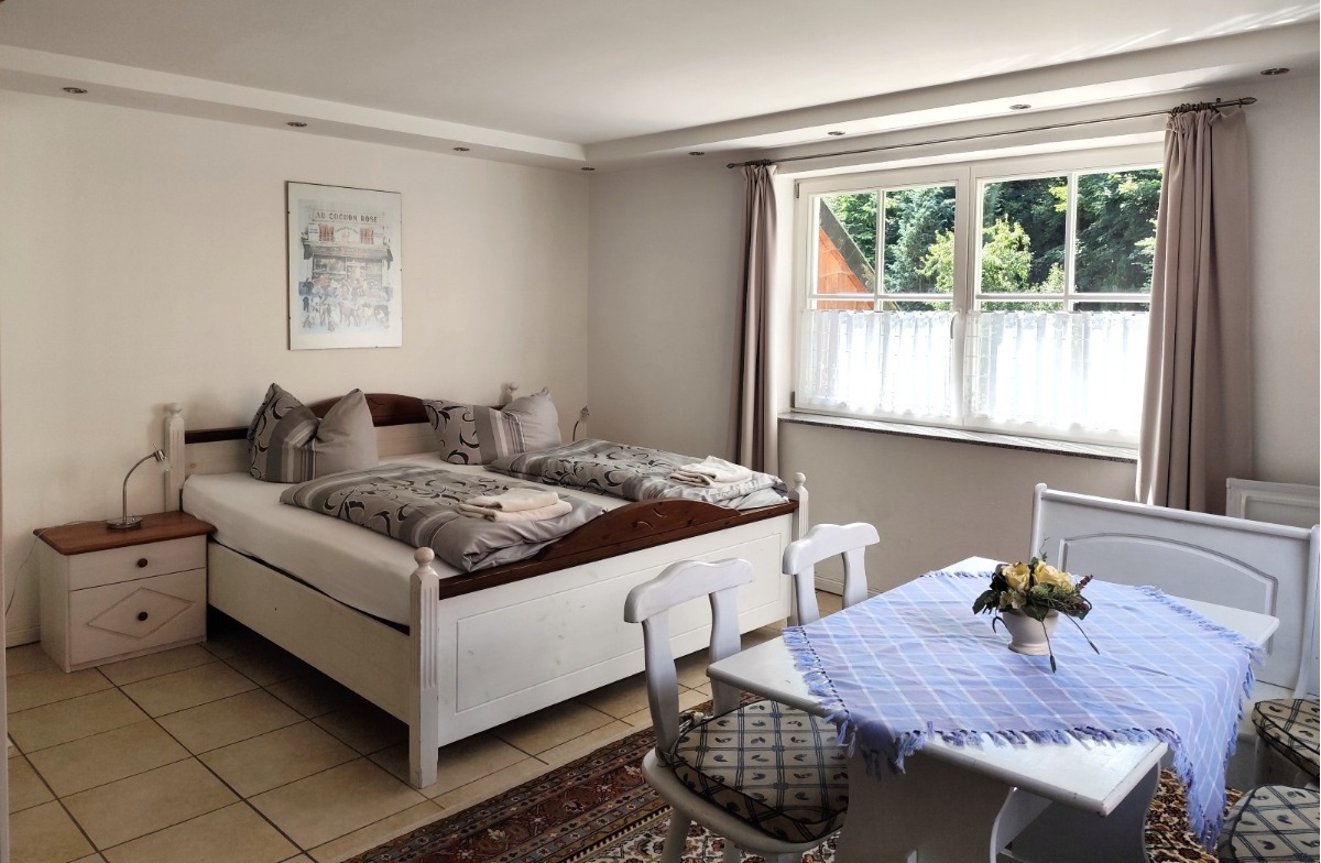 Die Wohnung im Obergeschoss au der Gartenseite