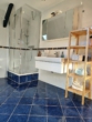 Das helle Bad mit Dusche im Obergeschoss - ENTSPANNT IM GRÜNEN+Einfamilienhaus mit Einliegerwohnung in Dietersdorf im Harz