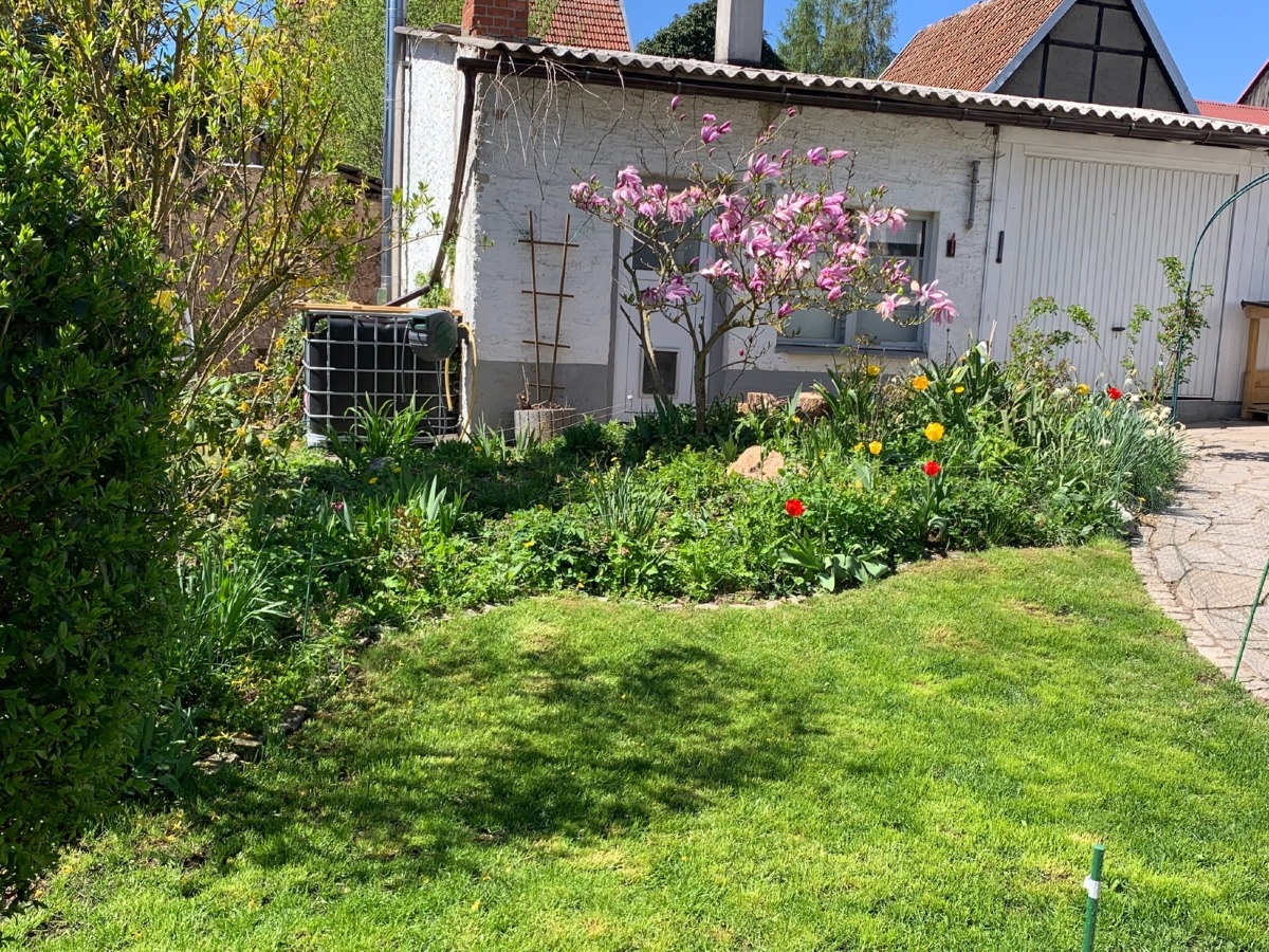 Das Nebengebäude Garage und Heizungsraum