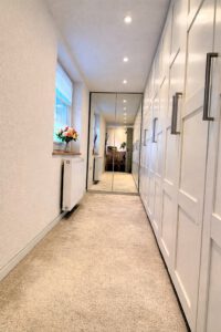 Das Ankleidezimmer im Erdgeschoss